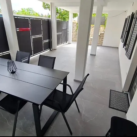 アパート Apartsense *